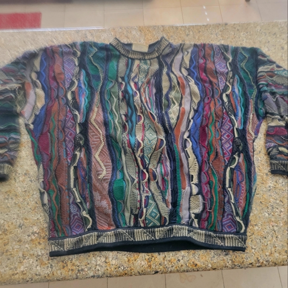 Coogi Sweater XL